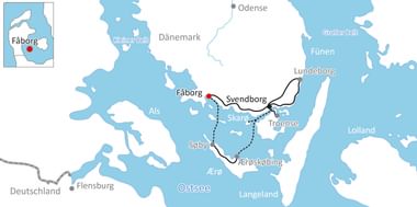 Karte mit Radweg rund um die Insel Fünen in Dänemark. Route verbindet Fåborg, Svendborg, Troense und Ærøskøbing mit Blick auf die Ostsee.