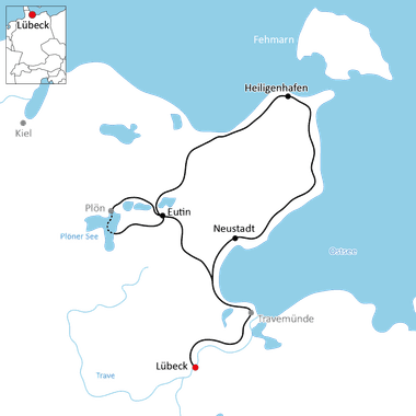 Karte mit Radweg von Lübeck über Travemünde, Neustadt, Eutin und Plön nach Heiligenhafen an der Ostseeküste.
