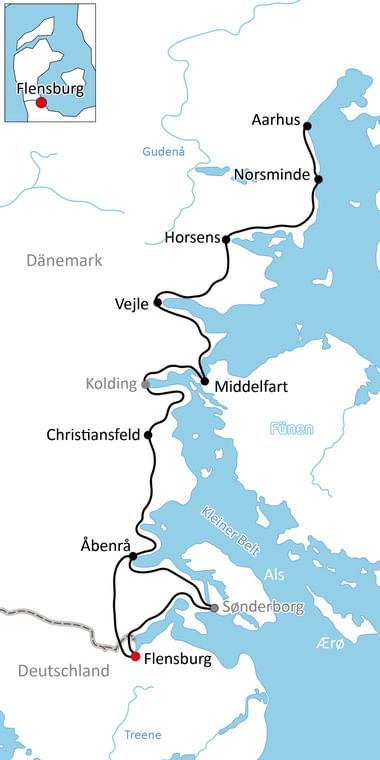 Karte mit Radroute von Flensburg, Deutschland nach Aarhus, Dänemark über Norsminde, Horsens, Vejle, Middelfart und Christiansfeld entlang der Küste.